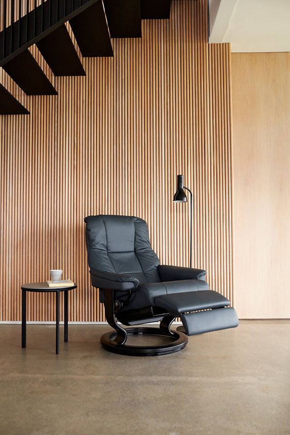 Stressless leather Mayfair recliners at the best prices in Leicester